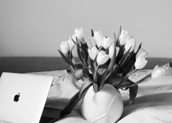 send flowers to Bangalore